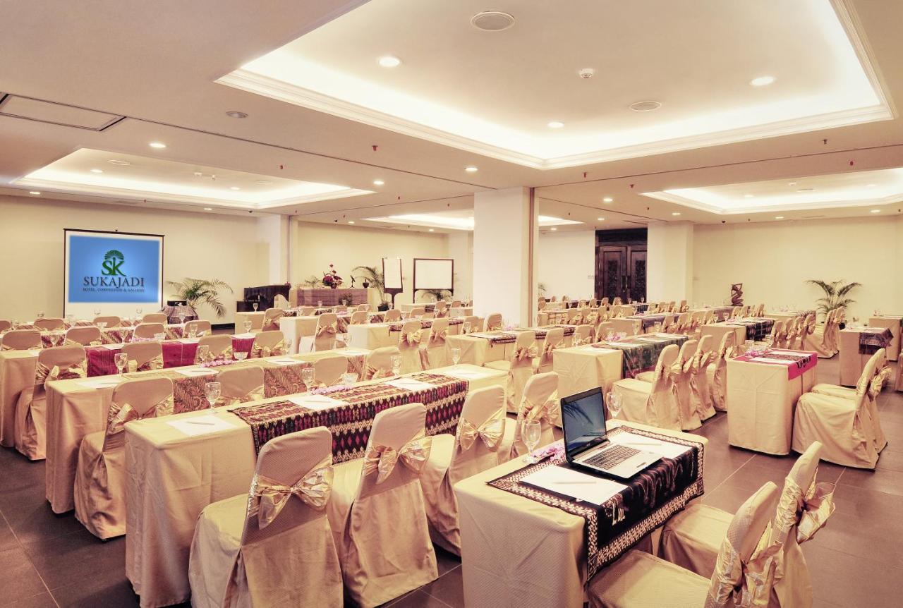 Sukajadi Hotel, Convention And Gallery Бандунг Екстериор снимка